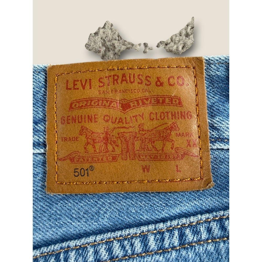 Levis Premium 501 Original Fit Distressed Light Wash Jeans W29 L26 36200-0072 - Picture 8 of 9
